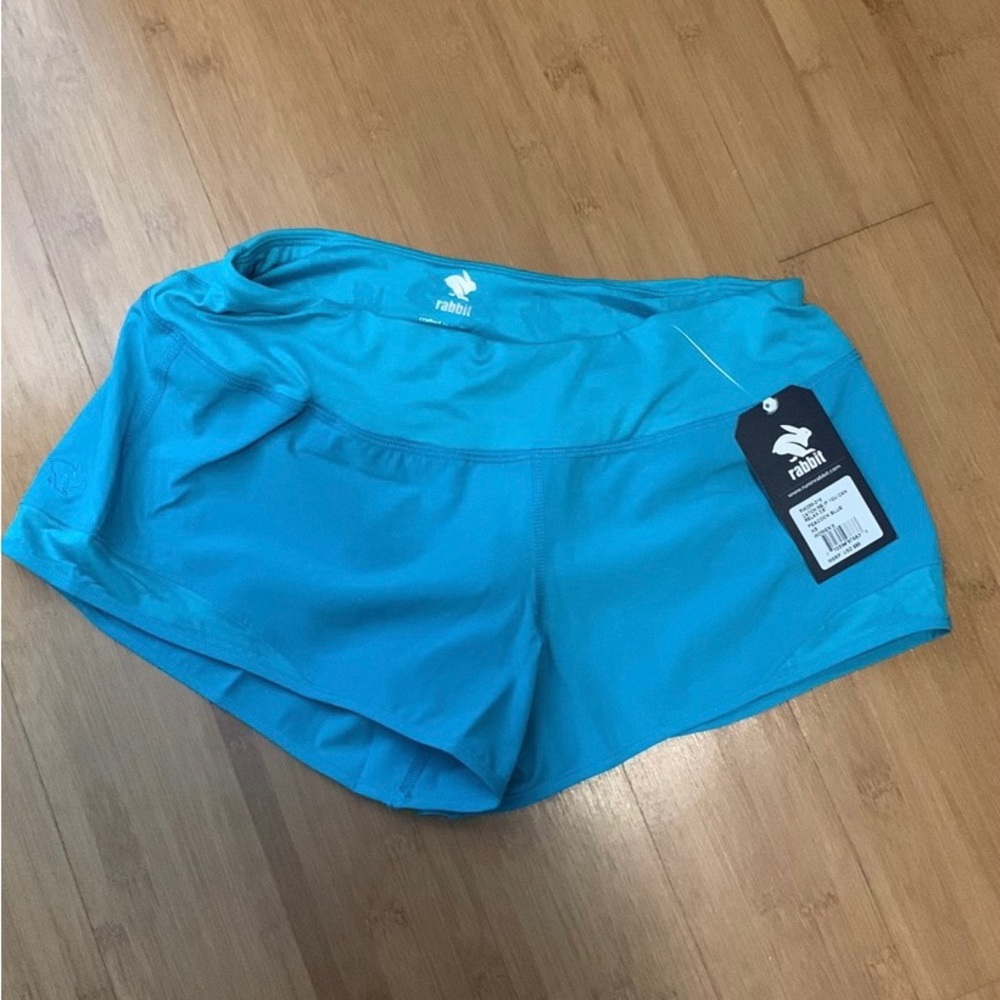 NWT rabbit catch me if you can relax 2.5” running shorts